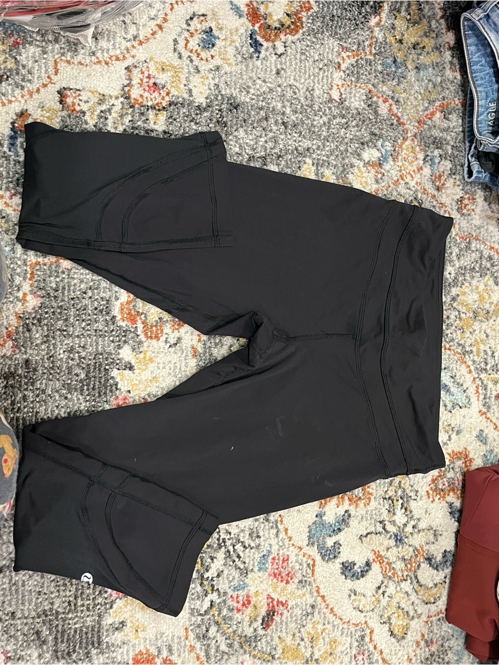 Lululemon black capris